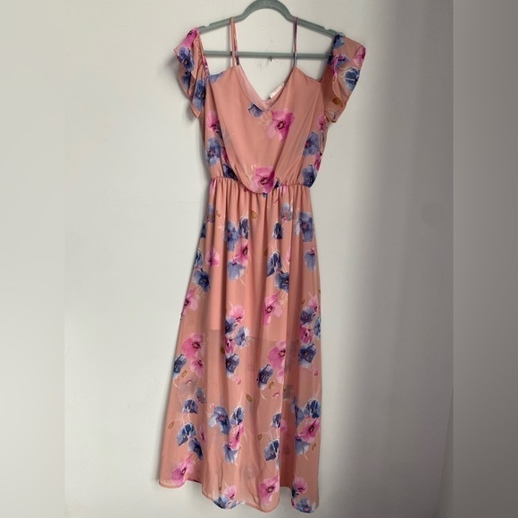 Peach Love California Dresses & Skirts - Peach Love Pink Floral Cold Shoulder Ruffle Sleeve Maxi Dress ST